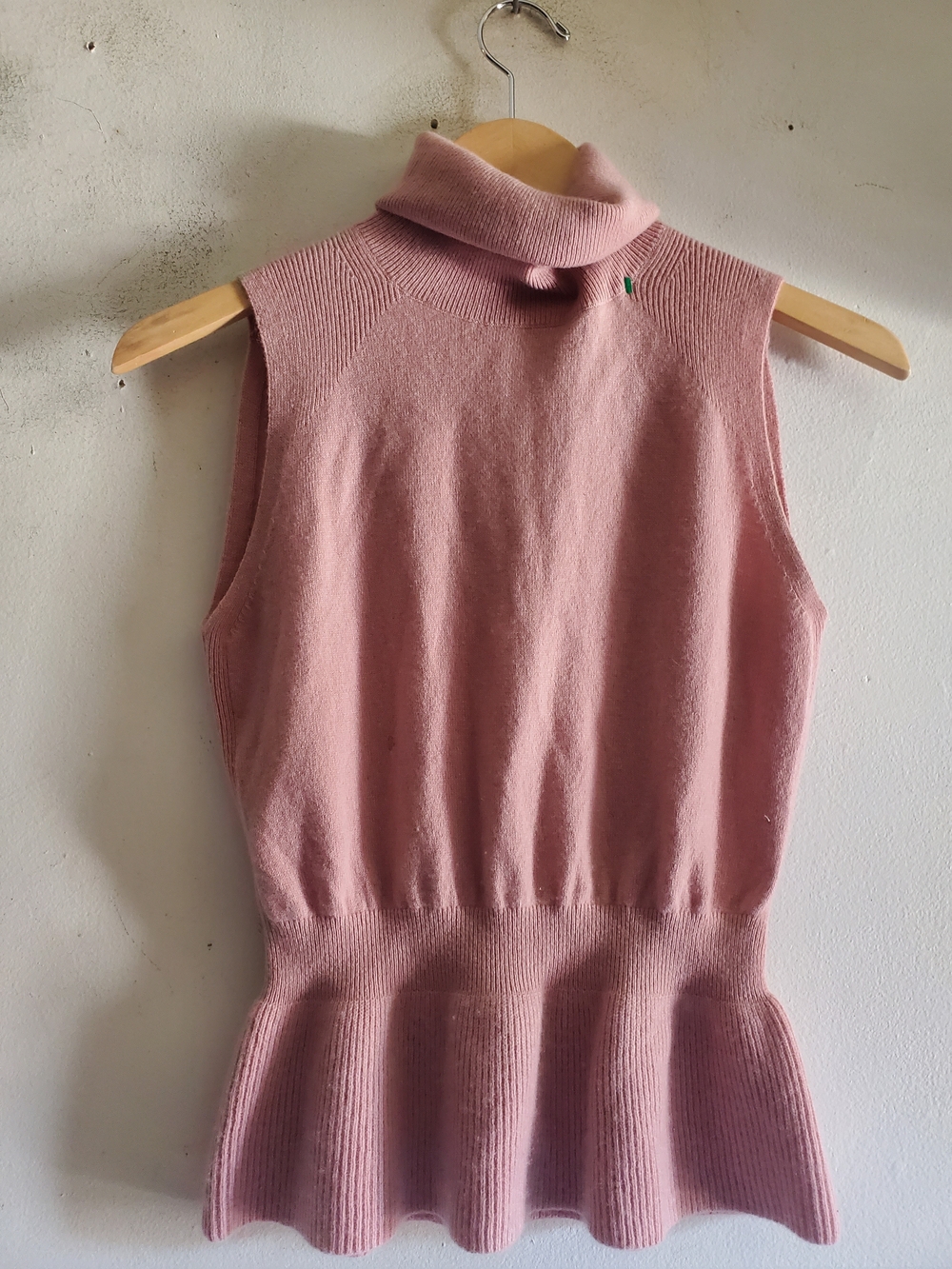 Veronica Beard  Sleeveless Pink Turtleneck Peplum Knit Top